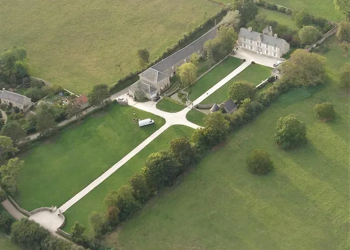 Le Pavillon Du Manoir De Conjon Holiday home