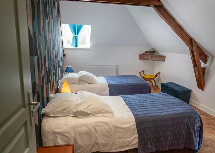 Le Pavillon Du Manoir De Conjon * Crouay